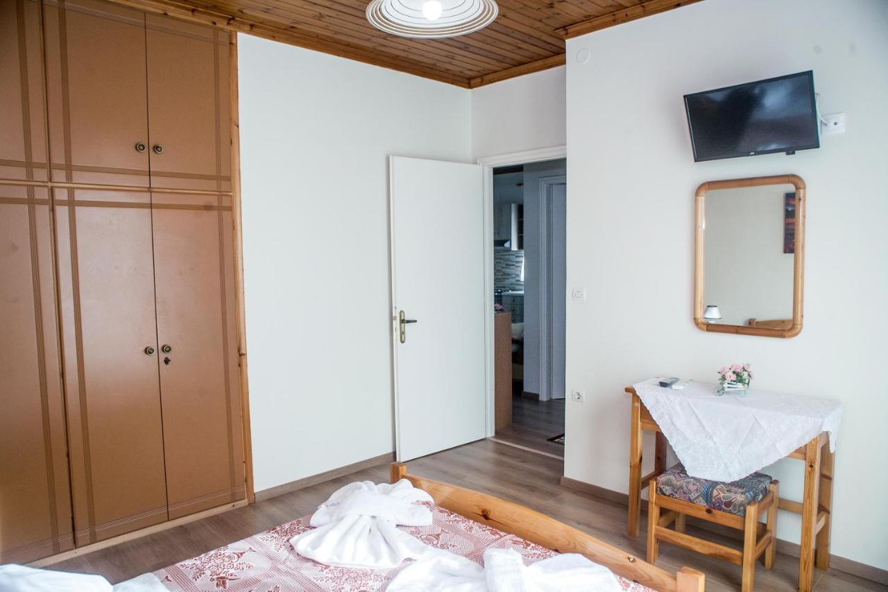 Casa Serena Asprogerakata Ngoại thất bức ảnh