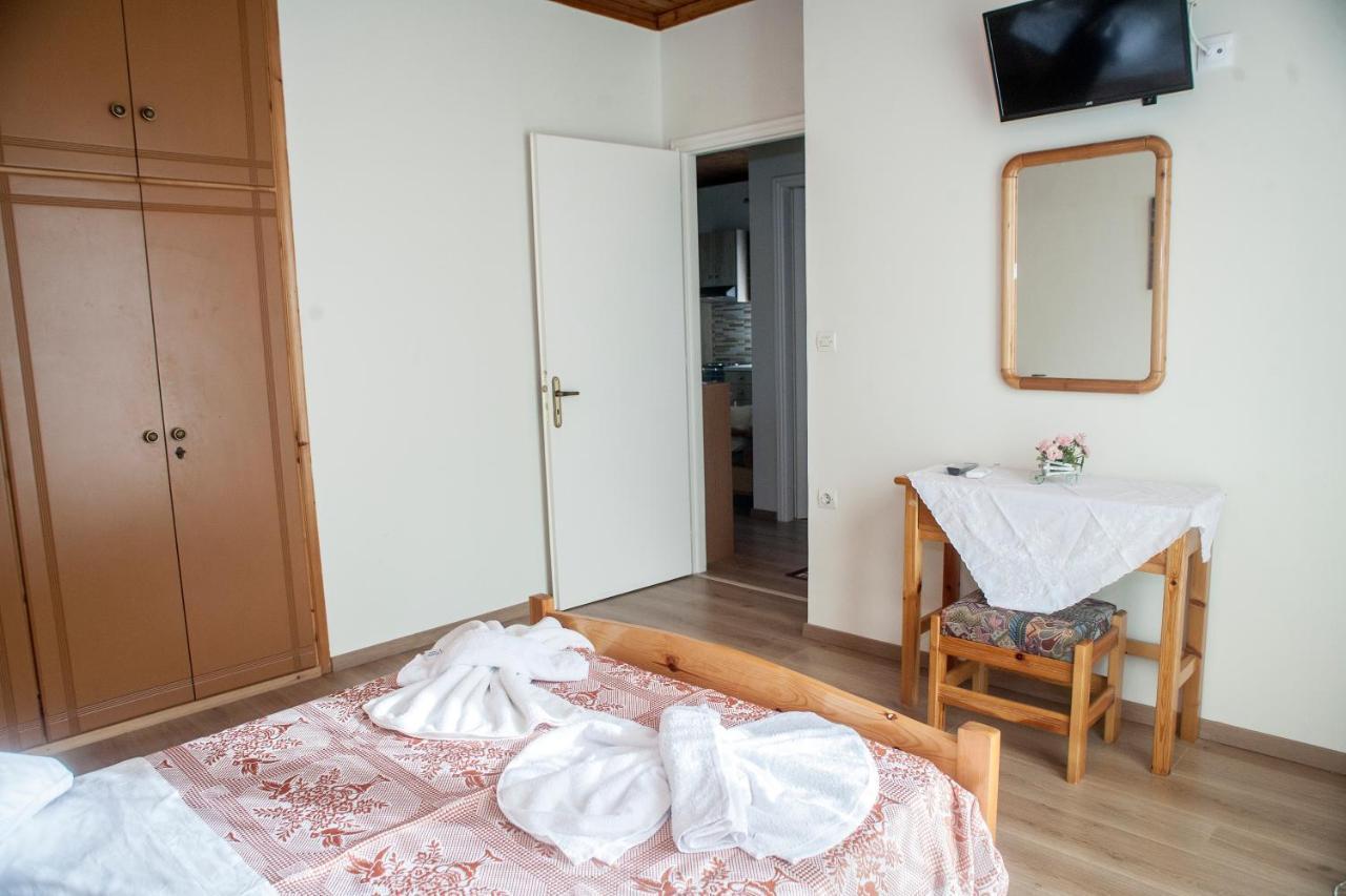 Casa Serena Asprogerakata Ngoại thất bức ảnh