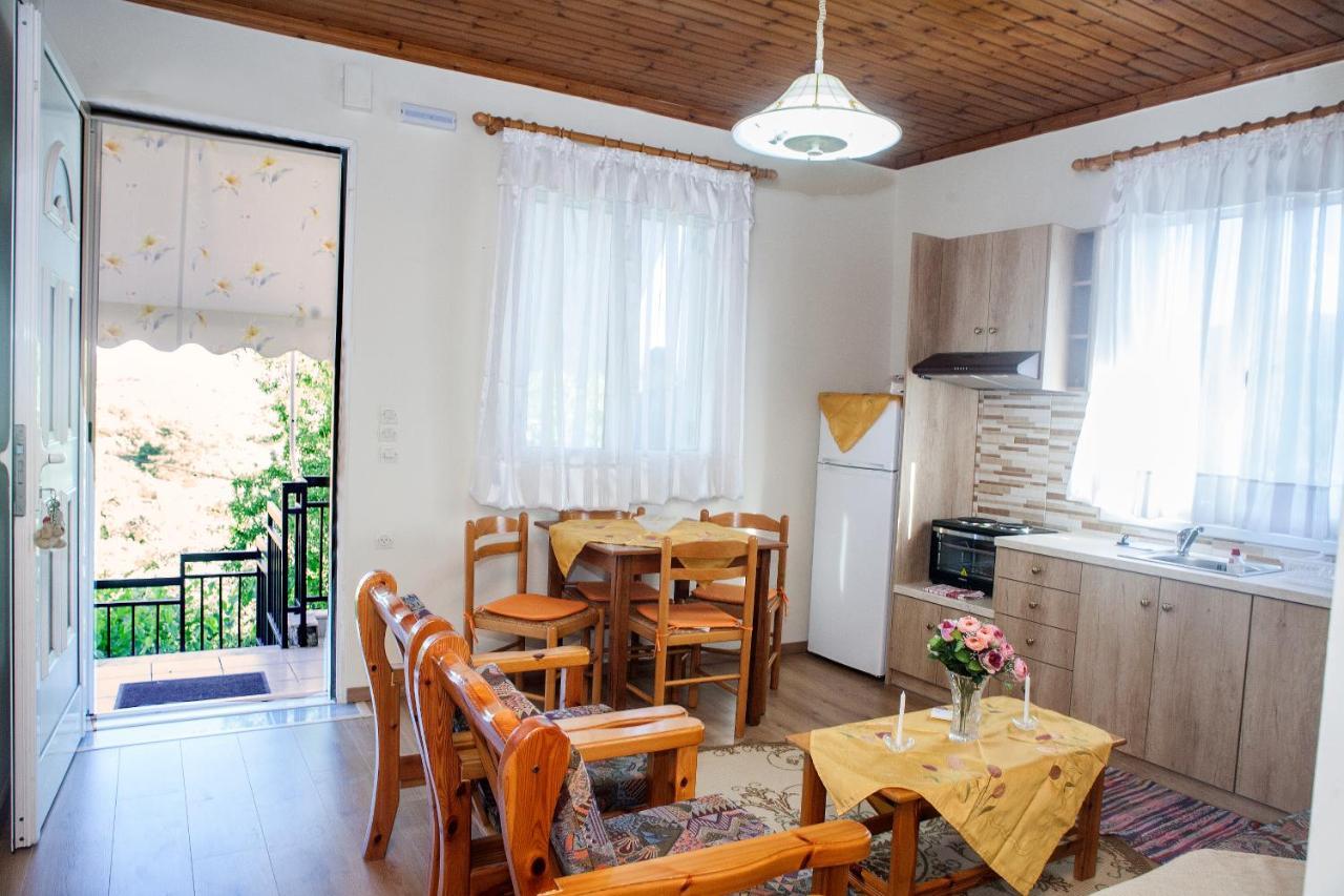 Casa Serena Asprogerakata Ngoại thất bức ảnh