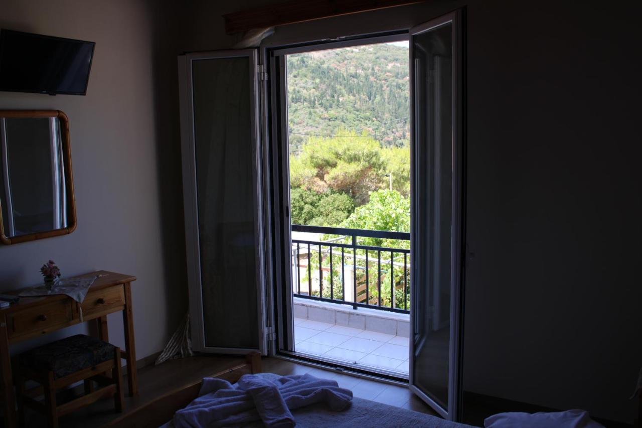 Casa Serena Asprogerakata Ngoại thất bức ảnh