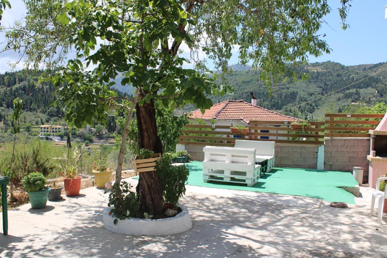 Casa Serena Asprogerakata Ngoại thất bức ảnh
