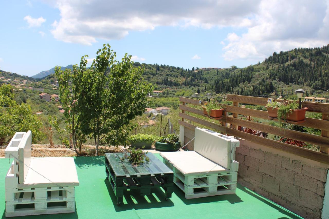 Casa Serena Asprogerakata Ngoại thất bức ảnh
