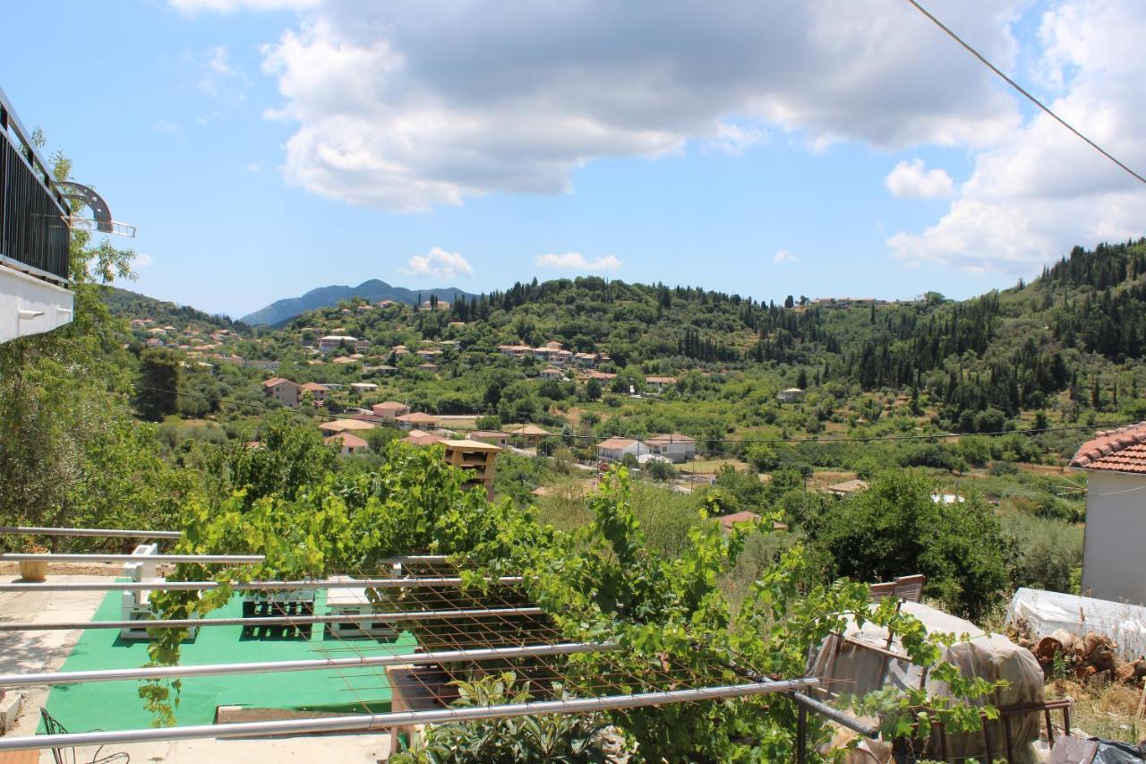 Casa Serena Asprogerakata Ngoại thất bức ảnh